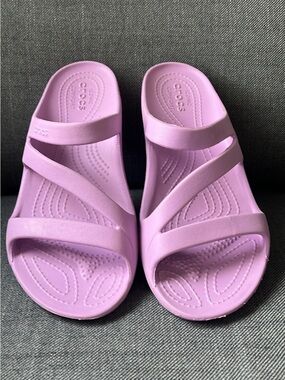 CROCS Women’s Lavender Slip-On Strappy Comfort Sandals